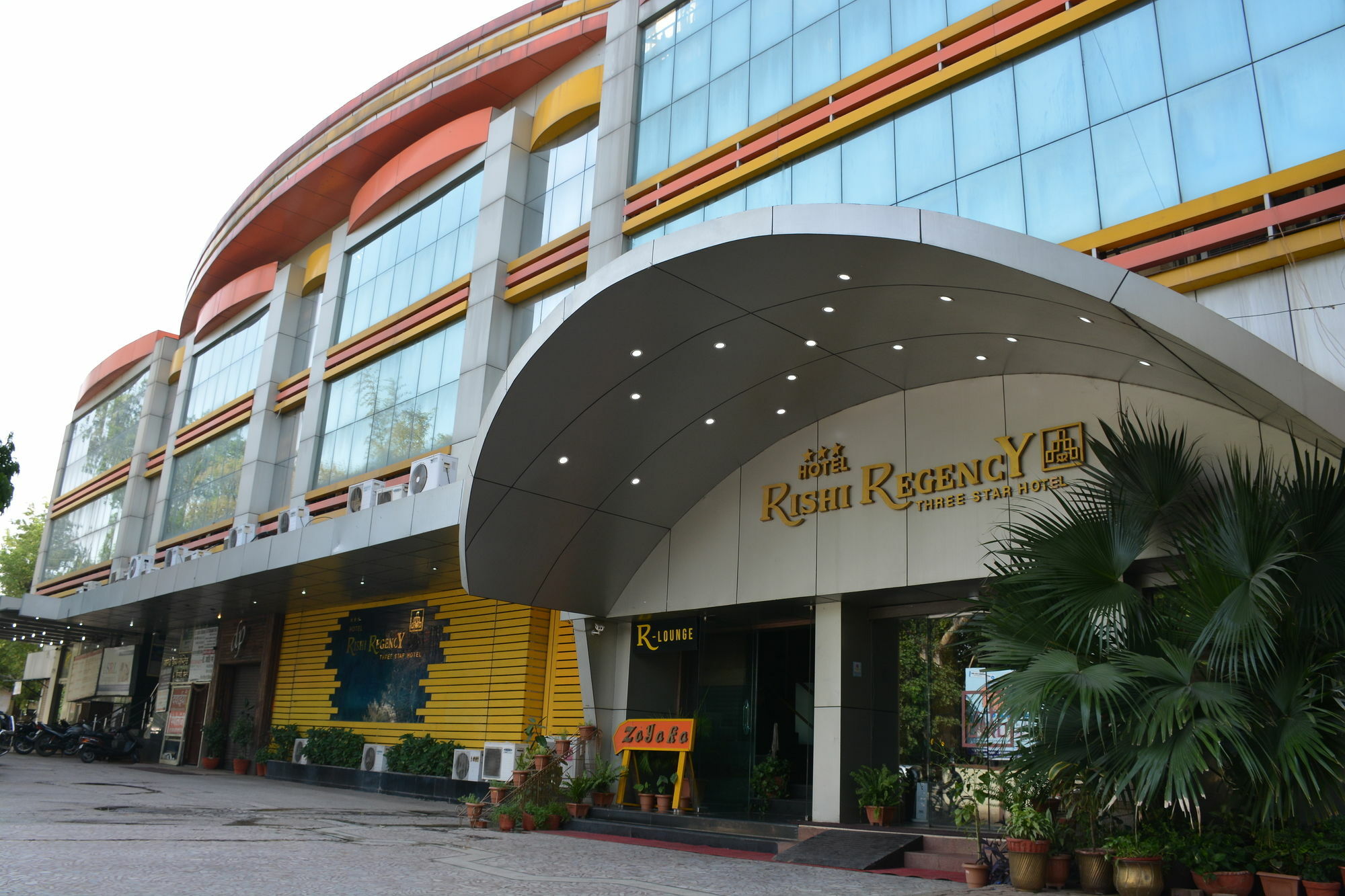 Hotel Rishi Regency Jabalpur Exterior foto